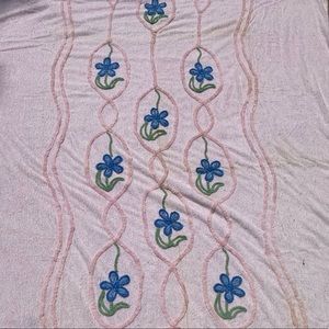 Vintage Chenille Bedspread | Flower Design